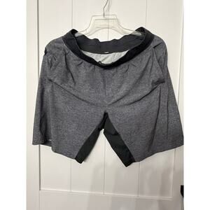 Lululemon THE Short Linerless 9" Pockets Sz L in gray